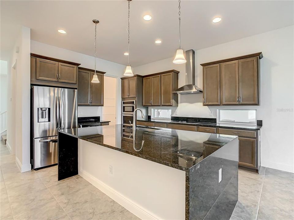 В аренду: $4,950 (5 спален, 4 ванн, 3206 Квадратных фут)