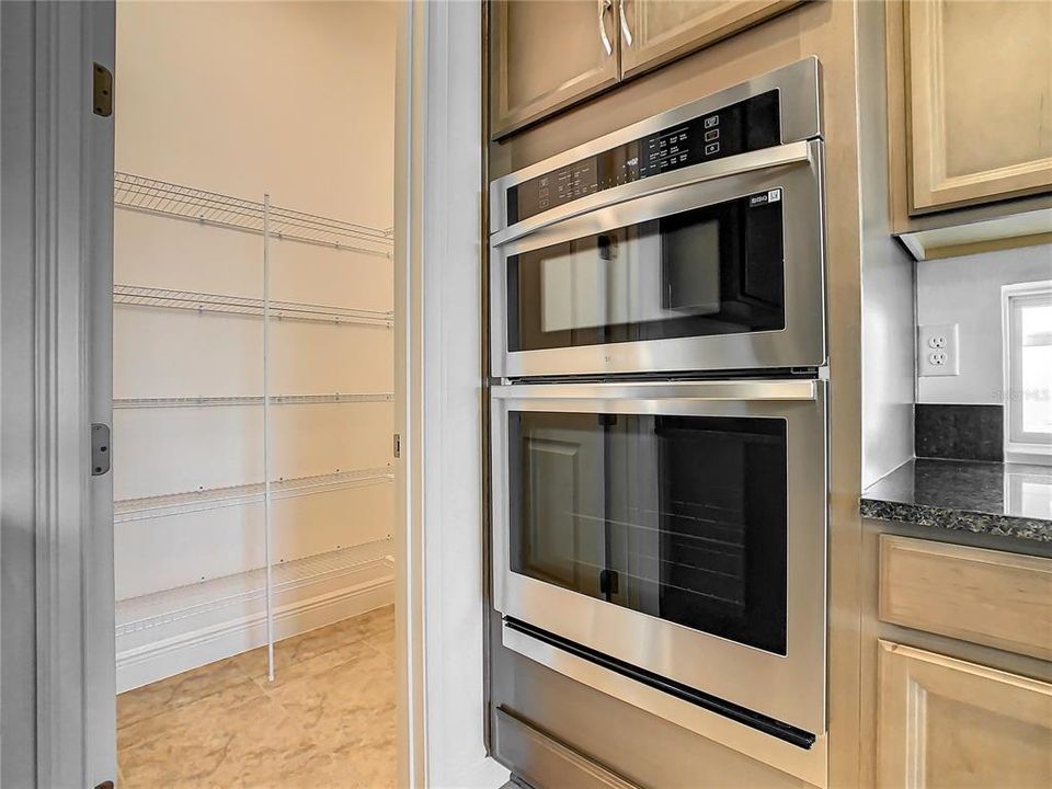 В аренду: $4,950 (5 спален, 4 ванн, 3206 Квадратных фут)
