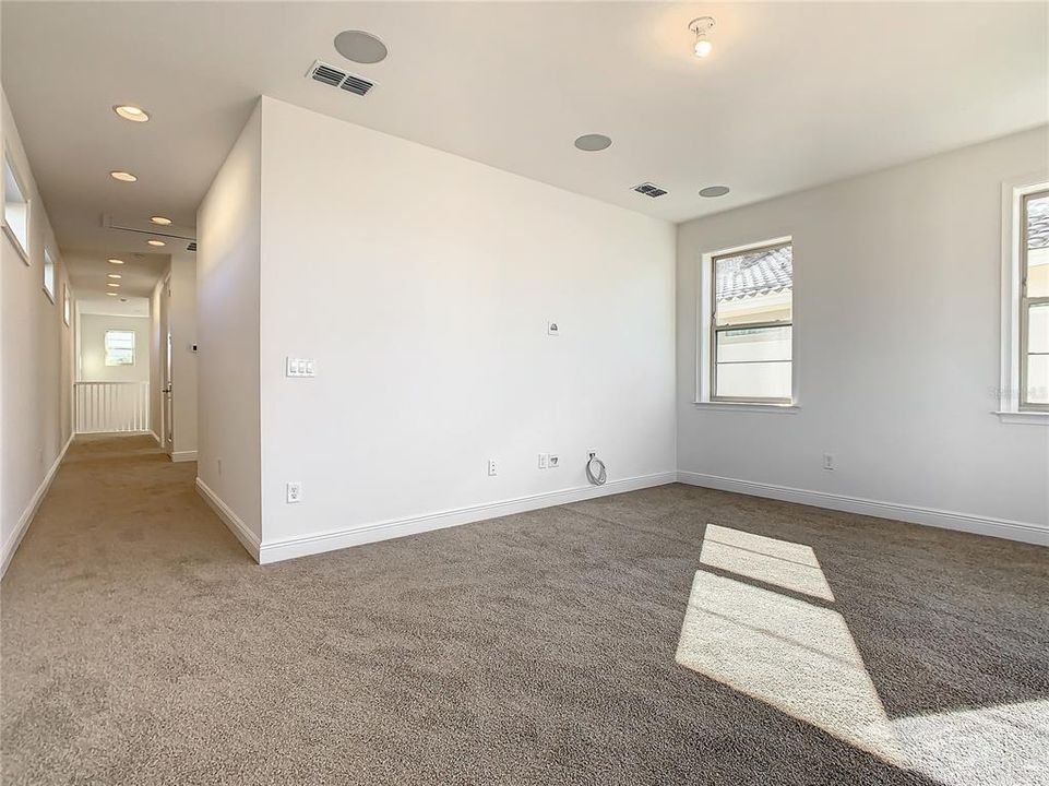 В аренду: $4,950 (5 спален, 4 ванн, 3206 Квадратных фут)