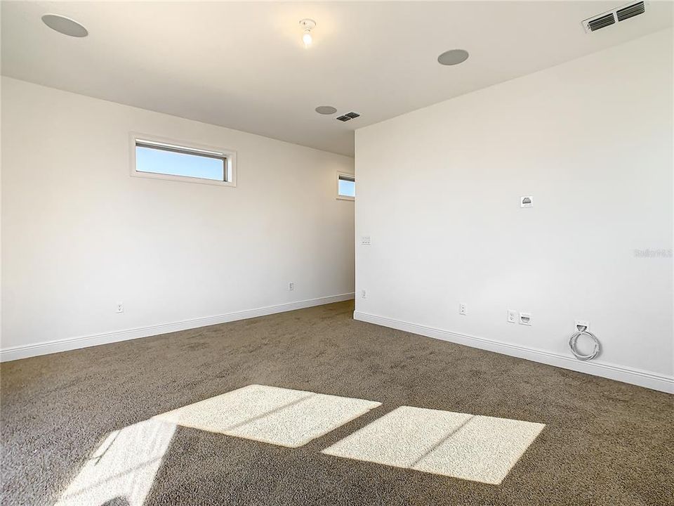 В аренду: $4,950 (5 спален, 4 ванн, 3206 Квадратных фут)