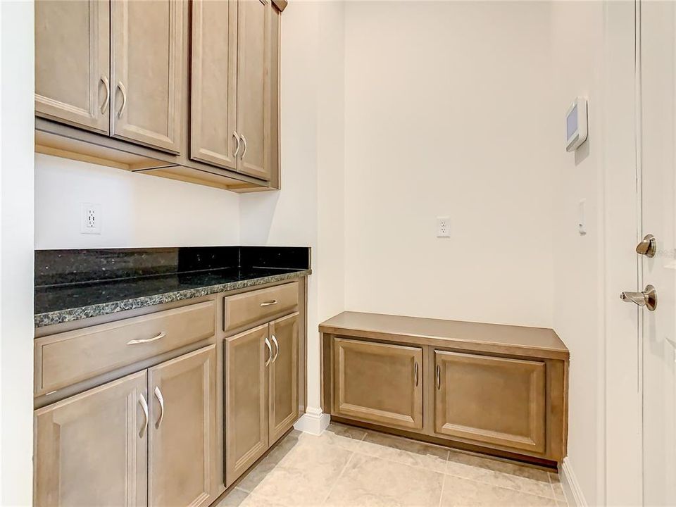 В аренду: $4,950 (5 спален, 4 ванн, 3206 Квадратных фут)