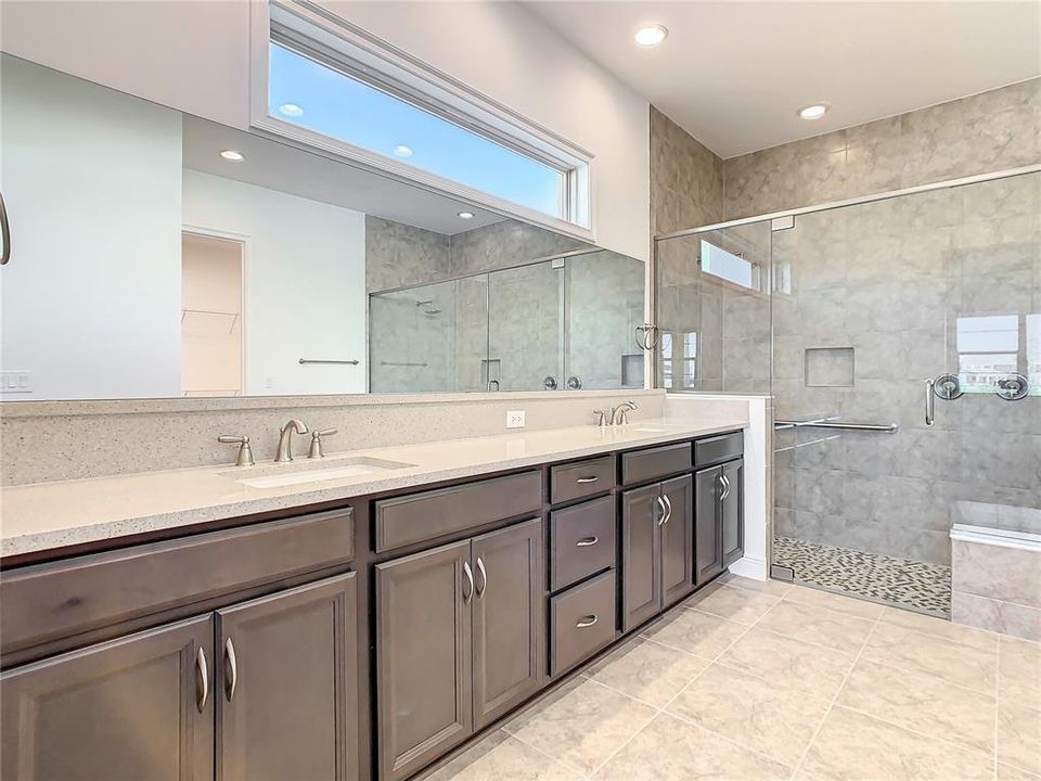 В аренду: $4,950 (5 спален, 4 ванн, 3206 Квадратных фут)