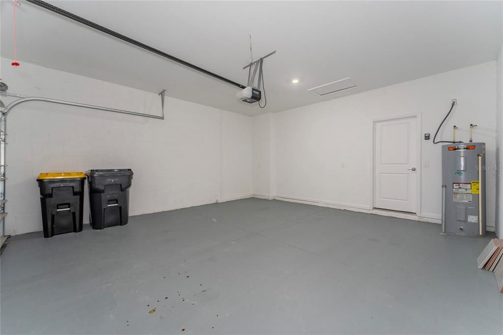 En Renta: $2,300 (4 camas, 3 baños, 2080 Pies cuadrados)