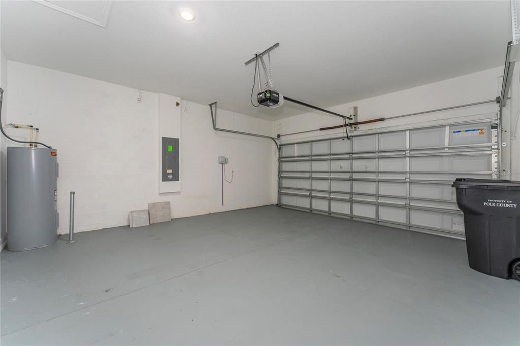 En Renta: $2,300 (4 camas, 3 baños, 2080 Pies cuadrados)
