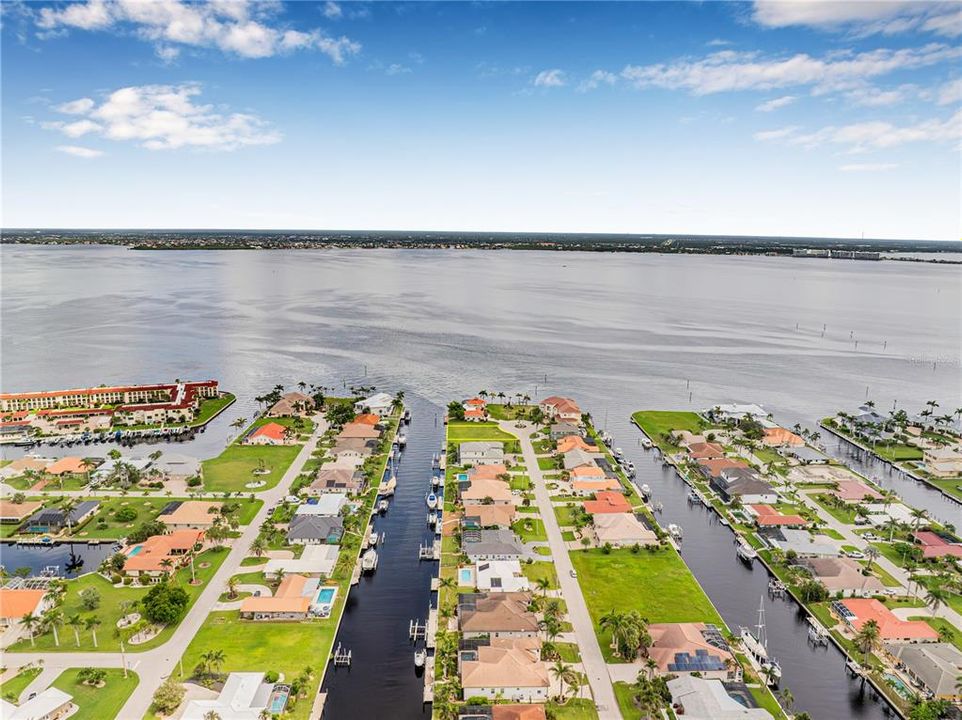 En Venta: $699,900 (0.22 acres)