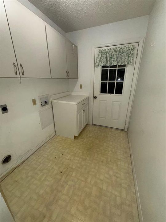 На продажу: $180,000 (2 спален, 2 ванн, 1248 Квадратных фут)