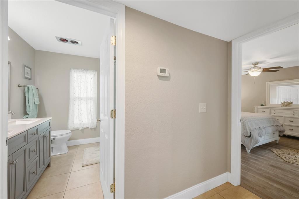 Activo con contrato: $845,000 (4 camas, 2 baños, 2596 Pies cuadrados)