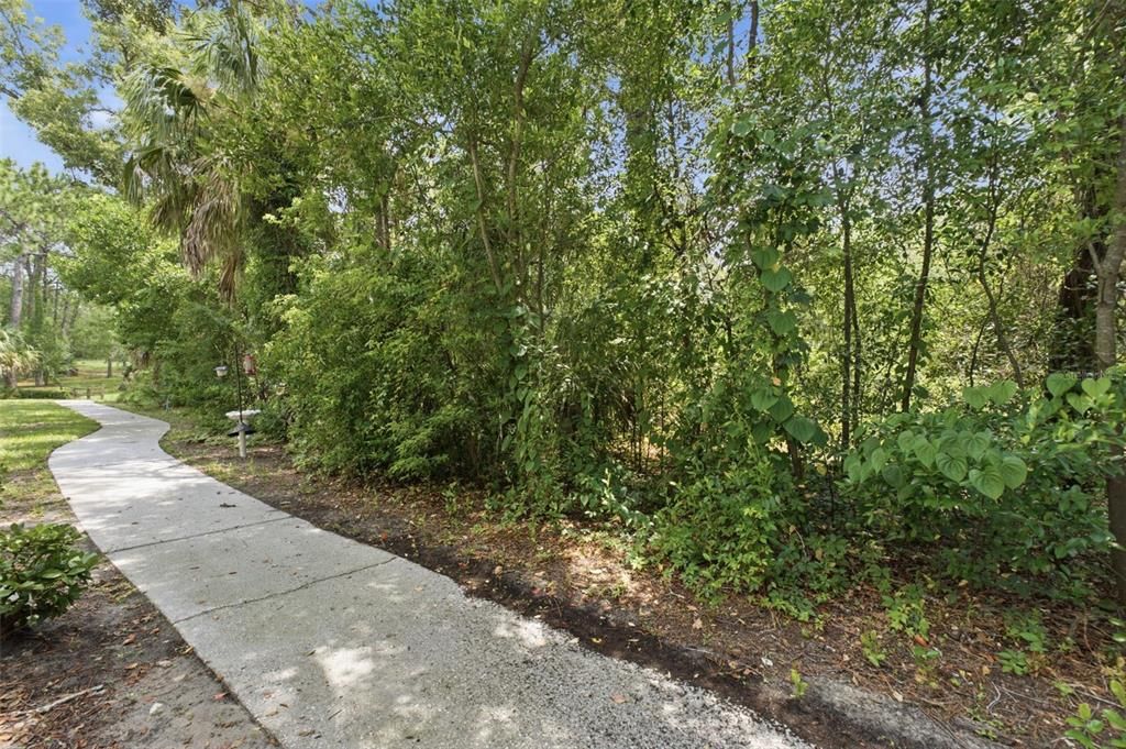 For Sale: $89,000 (1 beds, 1 baths, 799 Square Feet)