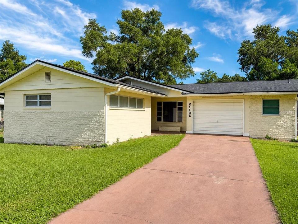 На продажу: $189,500 (2 спален, 1 ванн, 1145 Квадратных фут)