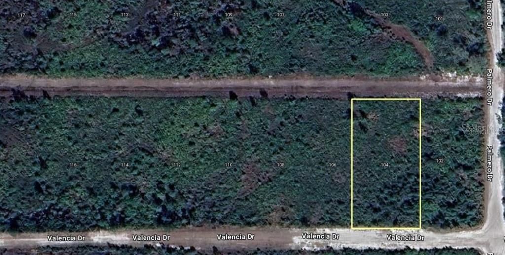 На продажу: $12,000 (0.50 acres)