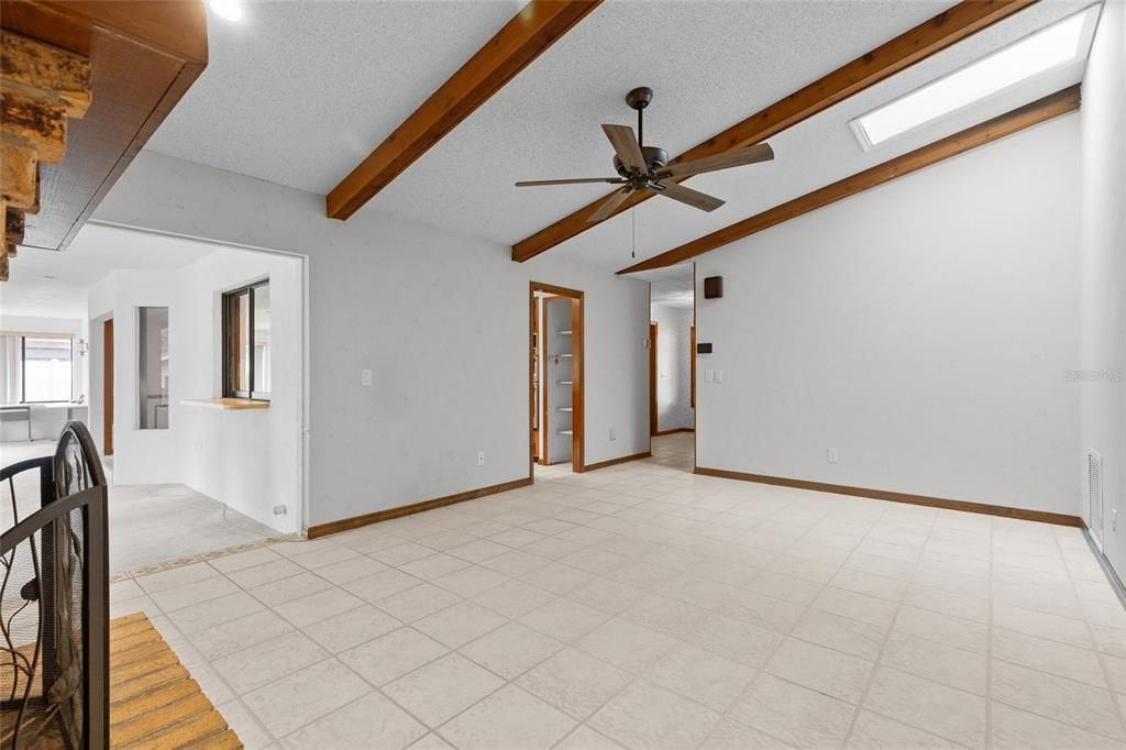 For Sale: $475,000 (4 beds, 2 baths, 2381 Square Feet)