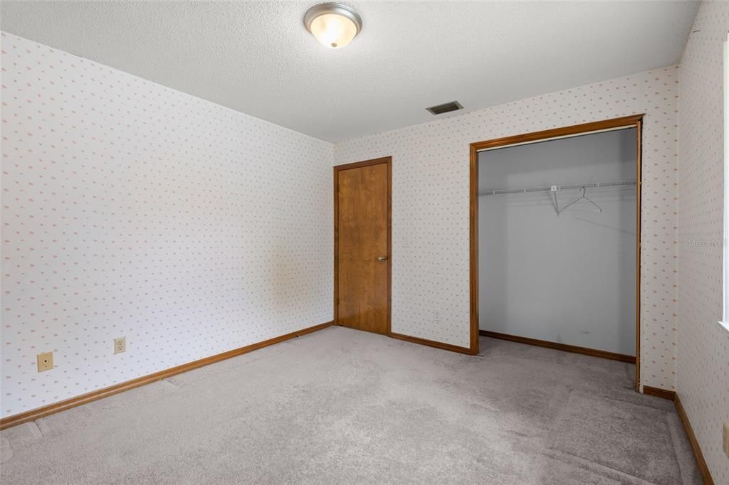 For Sale: $475,000 (4 beds, 2 baths, 2381 Square Feet)