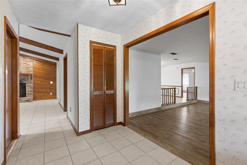 For Sale: $475,000 (4 beds, 2 baths, 2381 Square Feet)
