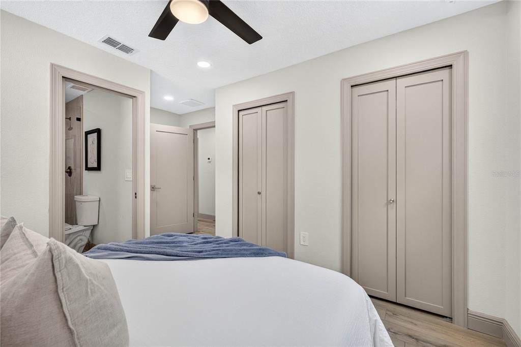 Active With Contract: $358,000 (3 beds, 2 baths, 1300 Square Feet)