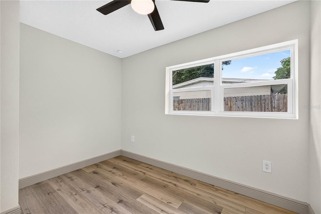 Active With Contract: $358,000 (3 beds, 2 baths, 1300 Square Feet)