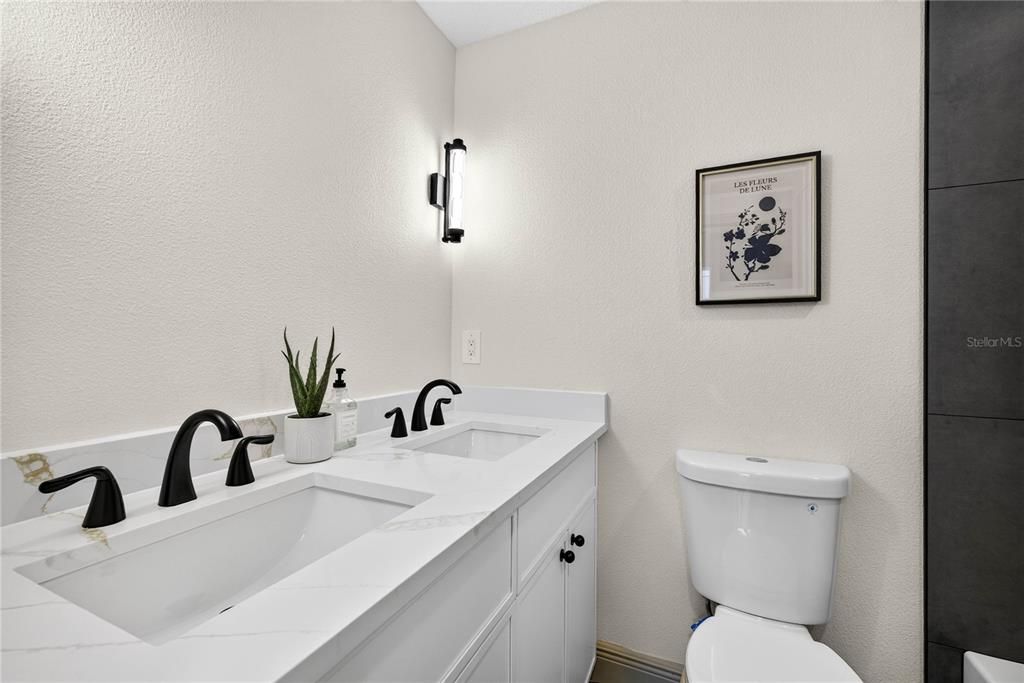 Active With Contract: $358,000 (3 beds, 2 baths, 1300 Square Feet)