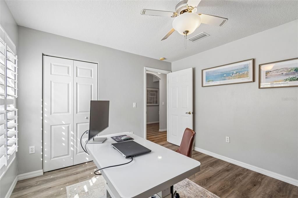 Active With Contract: $419,900 (3 beds, 2 baths, 1730 Square Feet)
