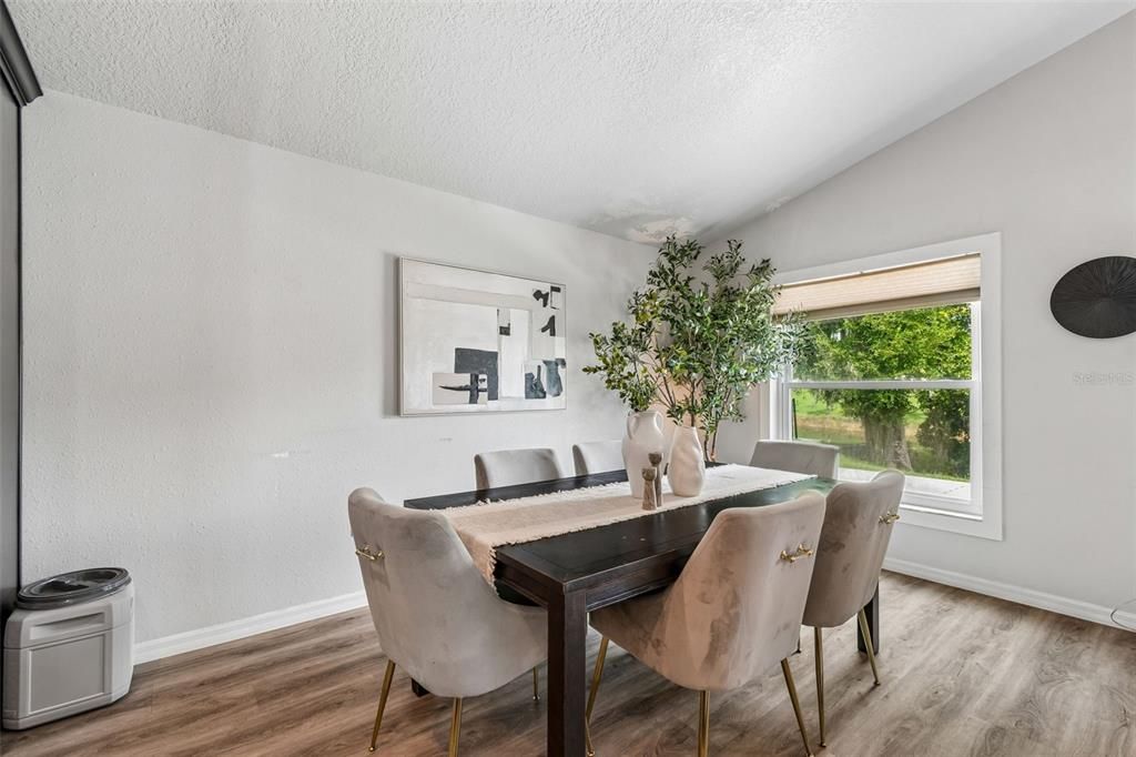 Active With Contract: $419,900 (3 beds, 2 baths, 1730 Square Feet)