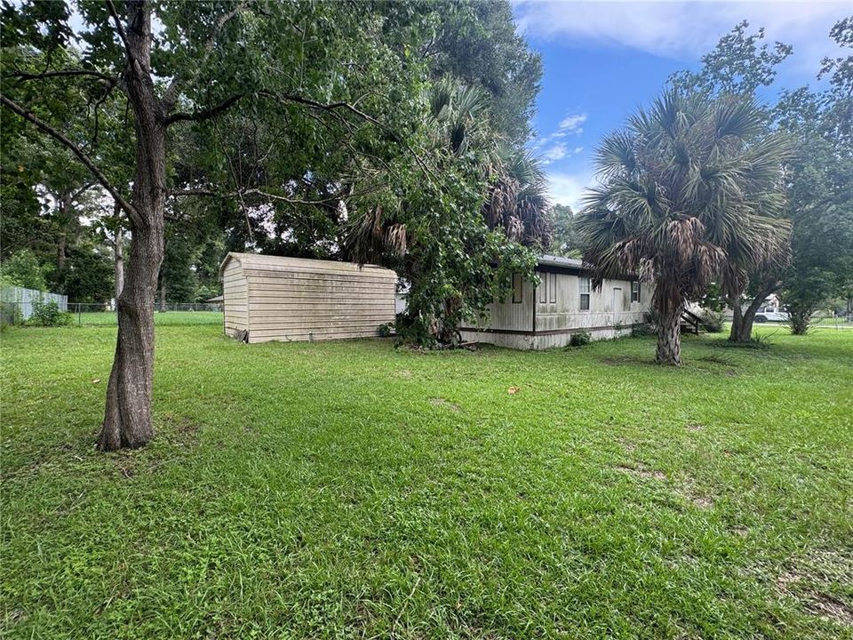 For Sale: $99,900 (3 beds, 2 baths, 924 Square Feet)