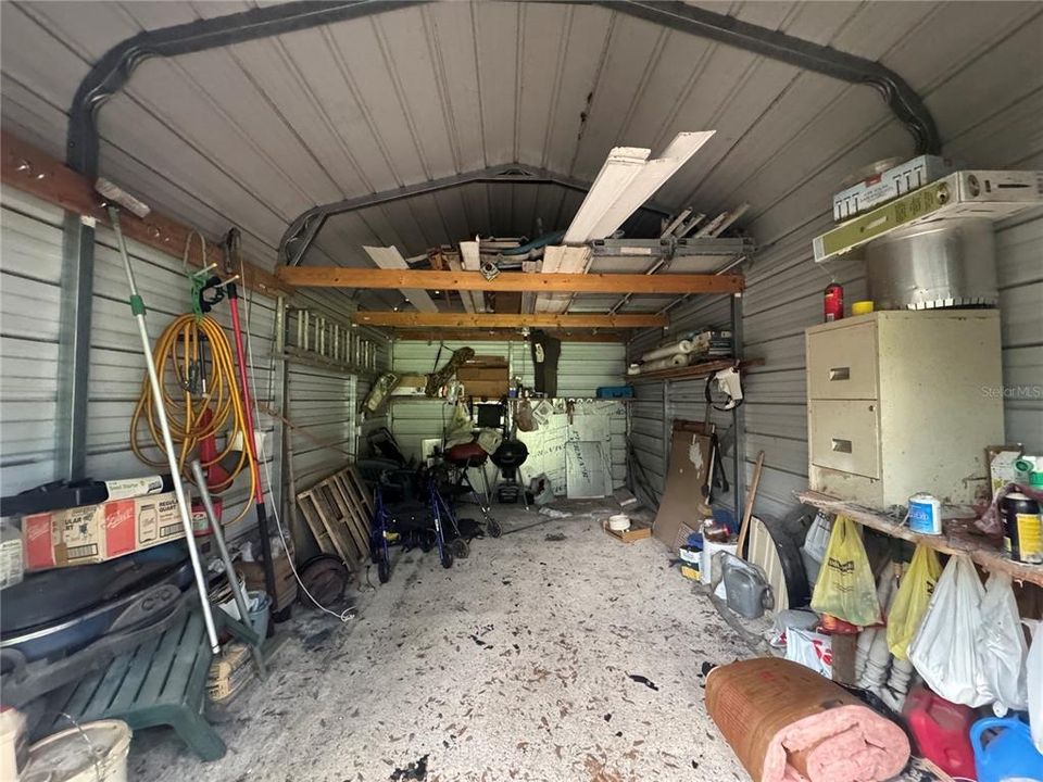 For Sale: $99,900 (3 beds, 2 baths, 924 Square Feet)