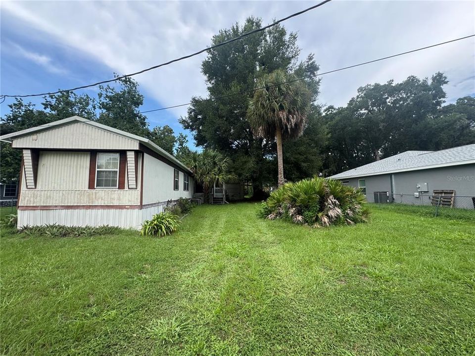 For Sale: $99,900 (3 beds, 2 baths, 924 Square Feet)