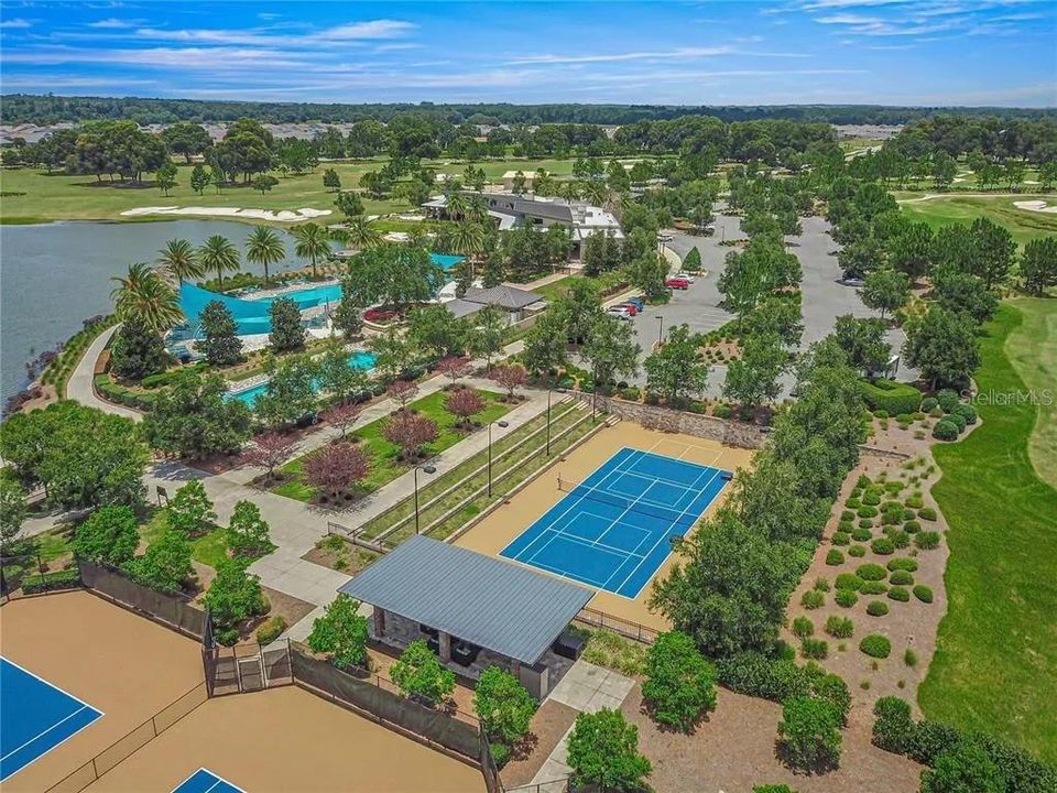 En Venta: $499,000 (3 camas, 2 baños, 2247 Pies cuadrados)