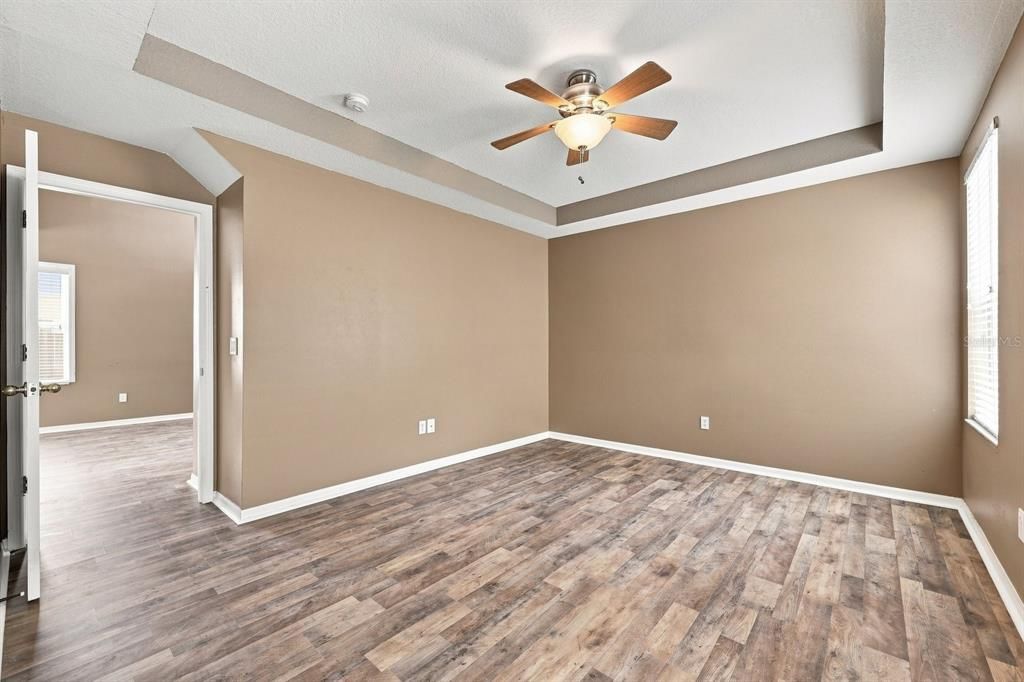For Sale: $344,000 (4 beds, 2 baths, 1498 Square Feet)