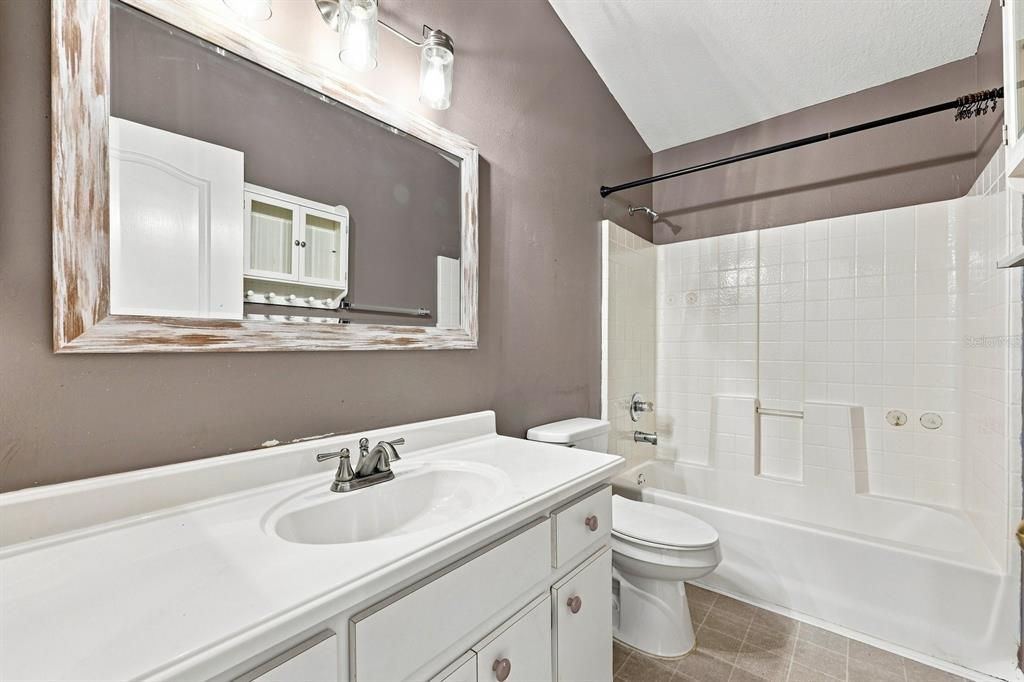 For Sale: $344,000 (4 beds, 2 baths, 1498 Square Feet)
