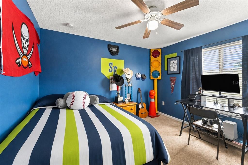 For Sale: $419,000 (3 beds, 2 baths, 2366 Square Feet)