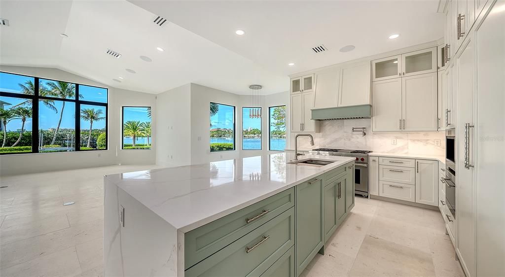 For Sale: $6,000,000 (4 beds, 4 baths, 4964 Square Feet)