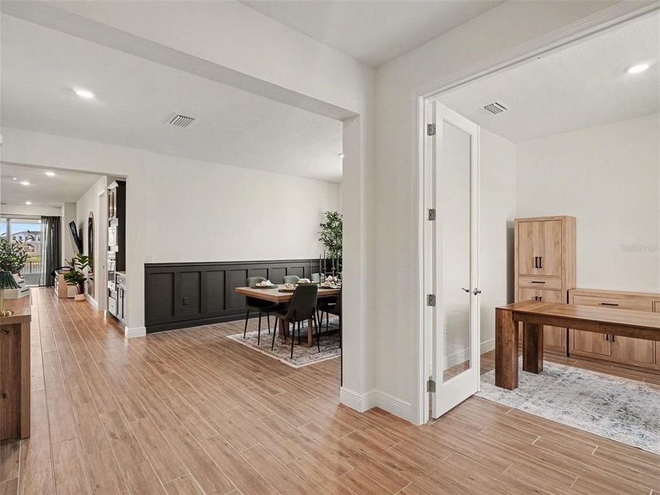 En Venta: $599,999 (4 camas, 3 baños, 2720 Pies cuadrados)