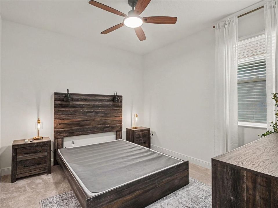 En Venta: $599,999 (4 camas, 3 baños, 2720 Pies cuadrados)