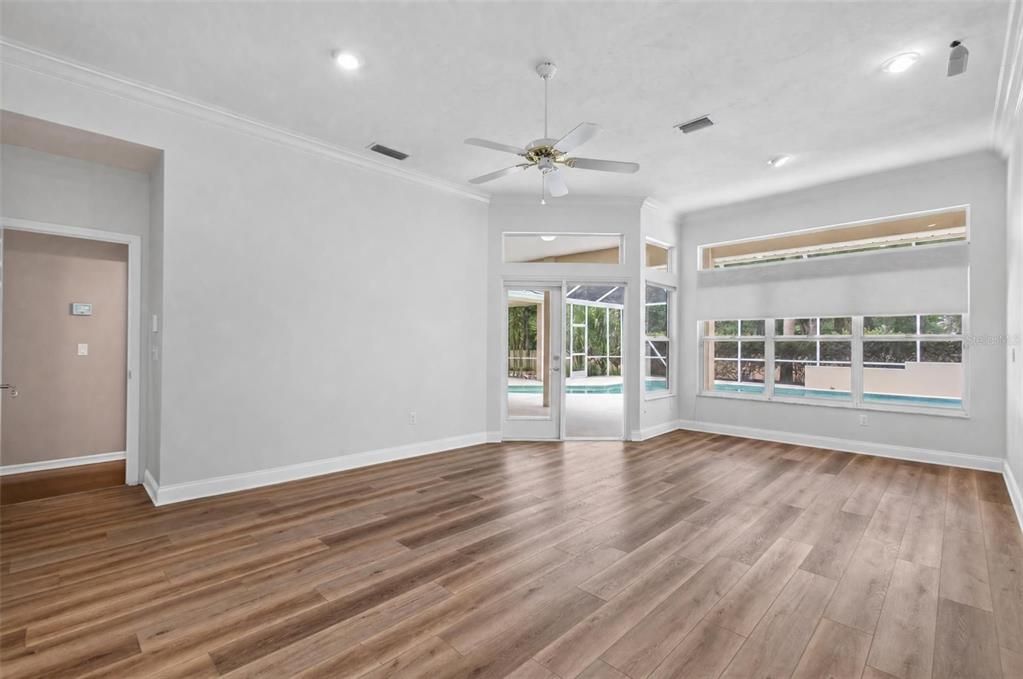 En Venta: $899,900 (5 camas, 4 baños, 3414 Pies cuadrados)