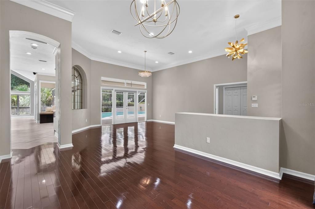 En Venta: $899,900 (5 camas, 4 baños, 3414 Pies cuadrados)