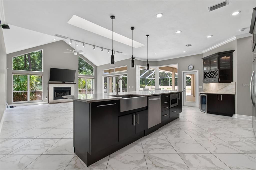 En Venta: $899,900 (5 camas, 4 baños, 3414 Pies cuadrados)