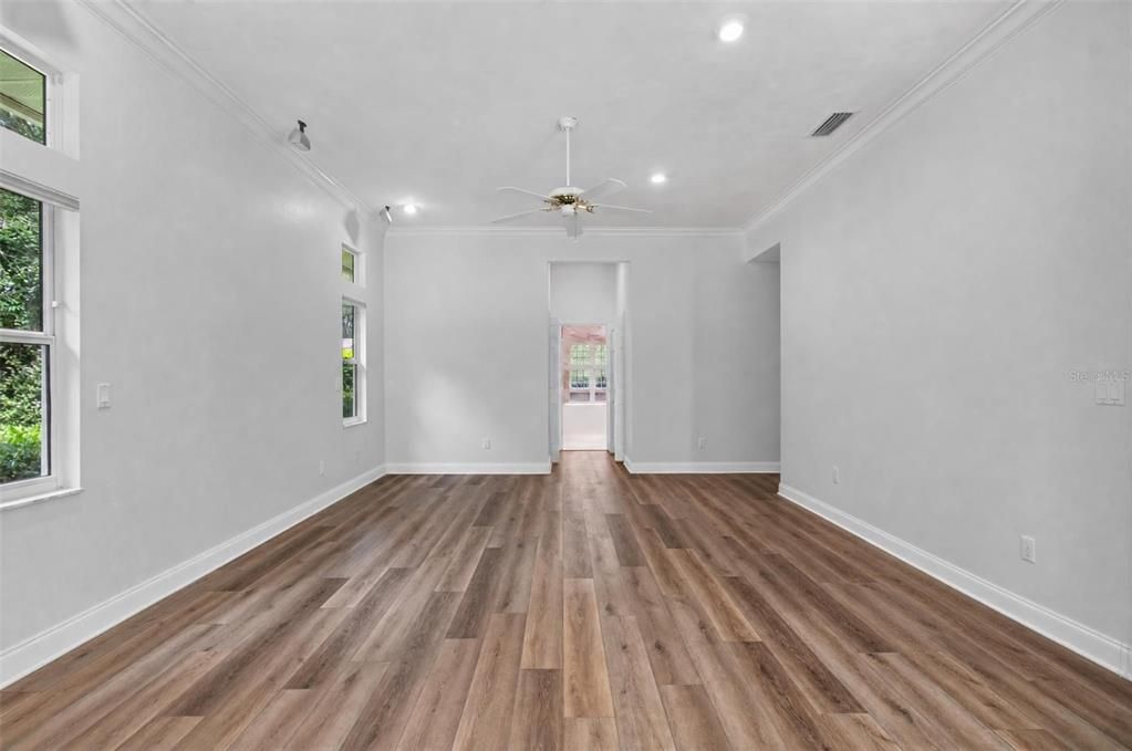 En Venta: $899,900 (5 camas, 4 baños, 3414 Pies cuadrados)