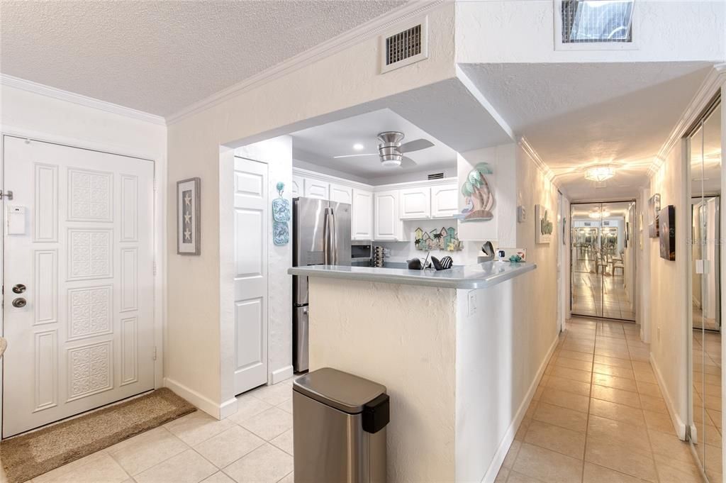 For Sale: $360,000 (2 beds, 2 baths, 1225 Square Feet)