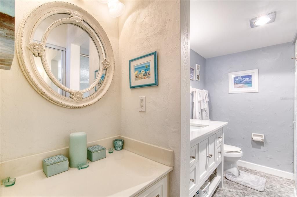 For Sale: $360,000 (2 beds, 2 baths, 1225 Square Feet)