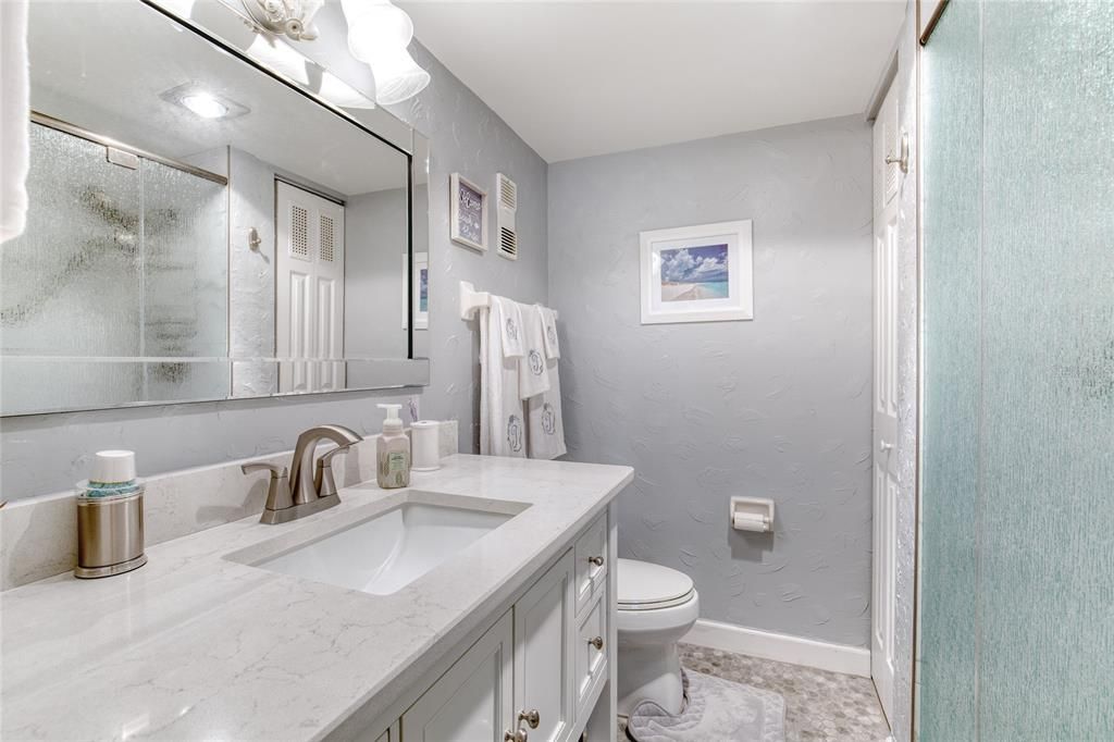For Sale: $360,000 (2 beds, 2 baths, 1225 Square Feet)