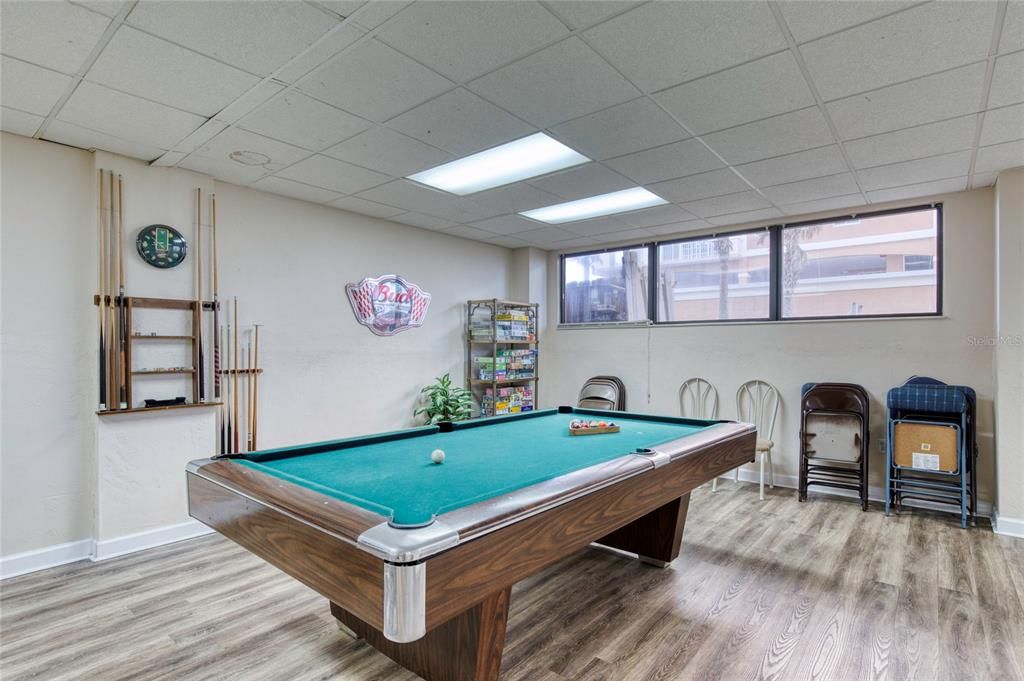 For Sale: $360,000 (2 beds, 2 baths, 1225 Square Feet)