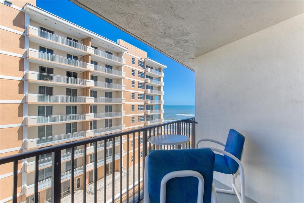 For Sale: $360,000 (2 beds, 2 baths, 1225 Square Feet)