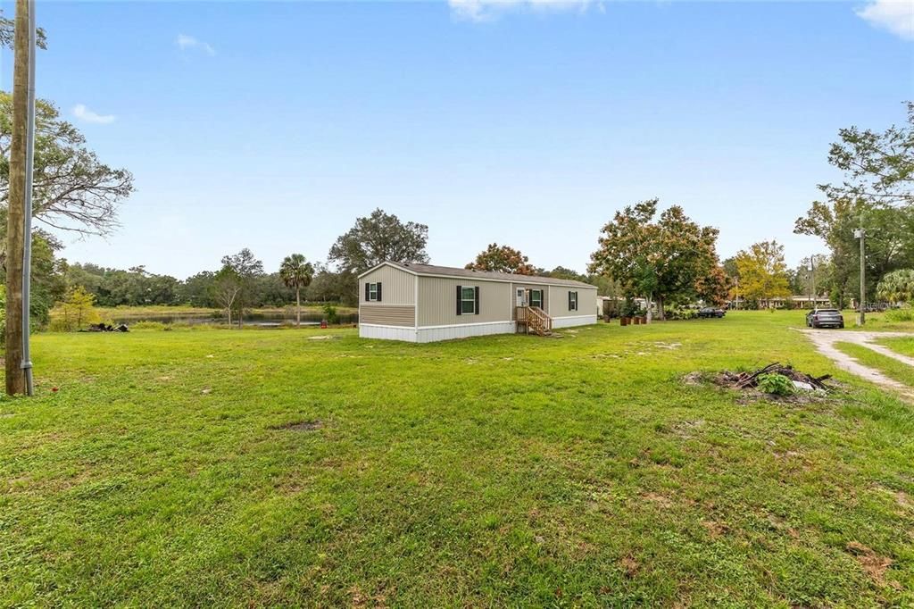На продажу: $199,500 (3 спален, 2 ванн, 1216 Квадратных фут)