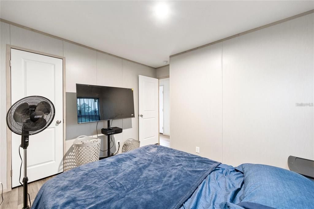 На продажу: $199,500 (3 спален, 2 ванн, 1216 Квадратных фут)