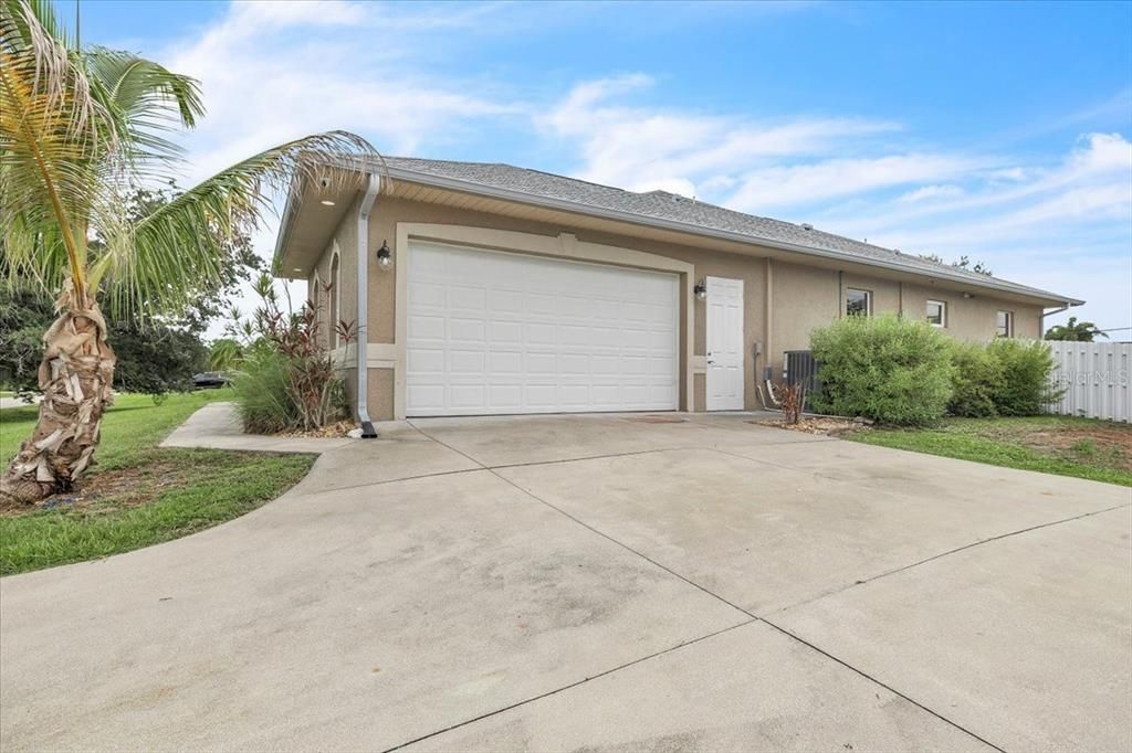 For Sale: $515,000 (3 beds, 2 baths, 2601 Square Feet)
