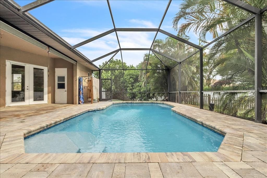 For Sale: $515,000 (3 beds, 2 baths, 2601 Square Feet)