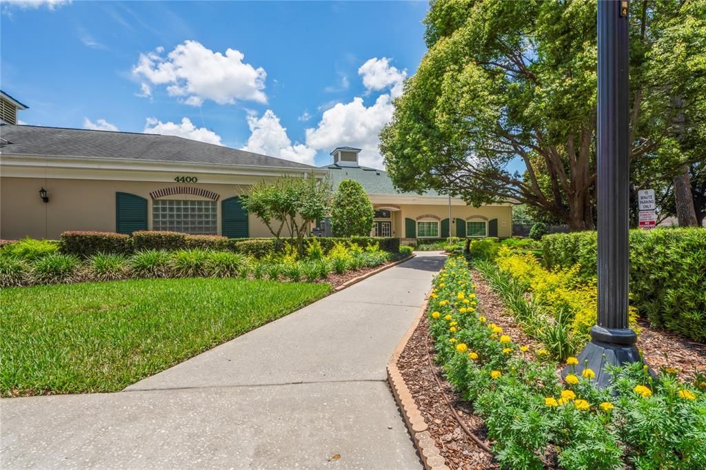 For Sale: $375,000 (3 beds, 2 baths, 1761 Square Feet)