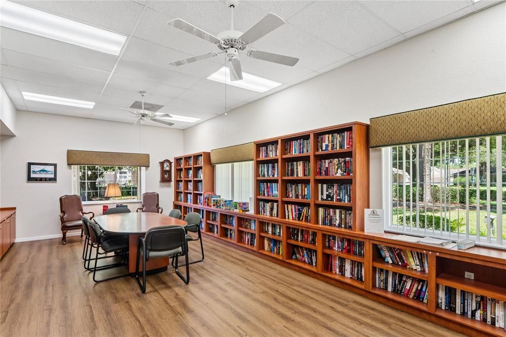 For Sale: $375,000 (3 beds, 2 baths, 1761 Square Feet)