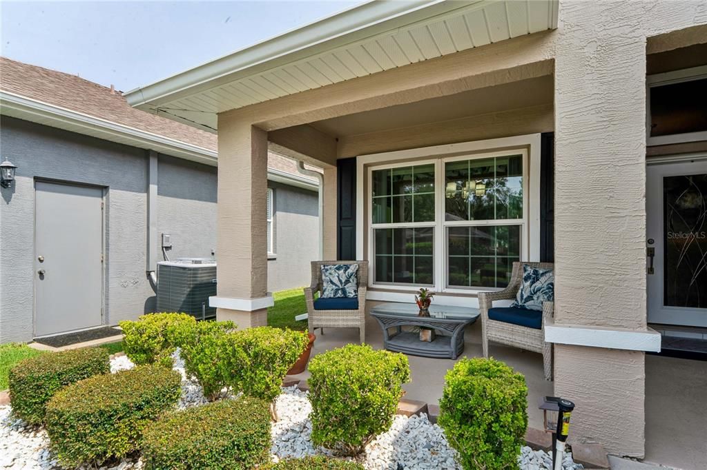 For Sale: $375,000 (3 beds, 2 baths, 1761 Square Feet)