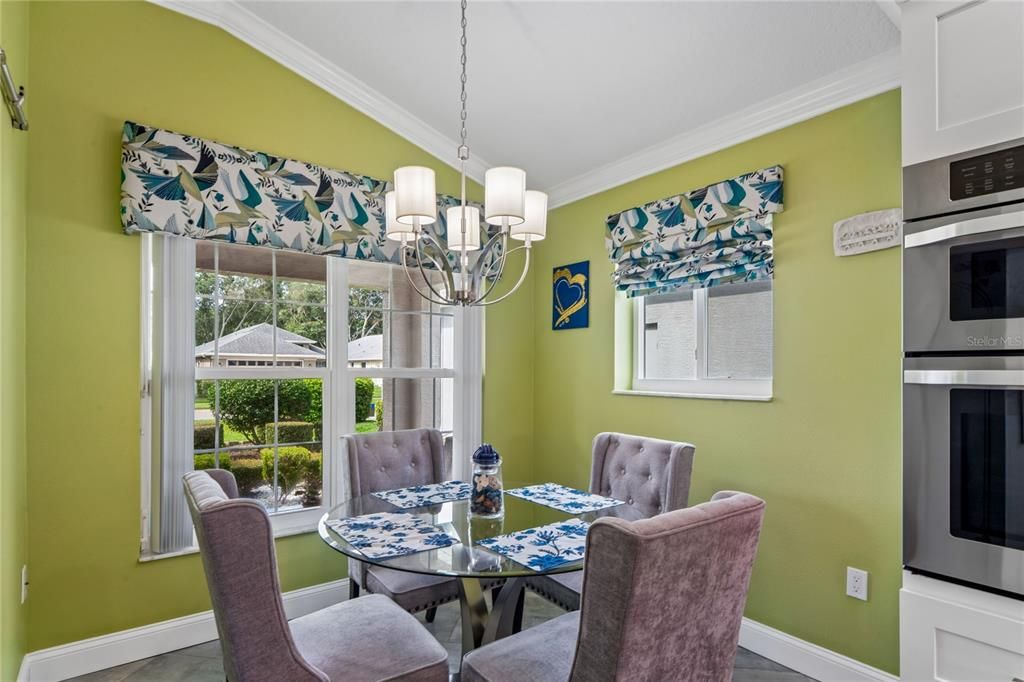 For Sale: $375,000 (3 beds, 2 baths, 1761 Square Feet)