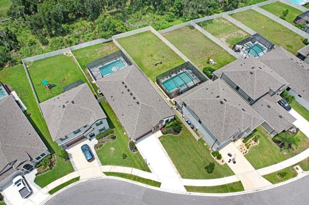 Activo con contrato: $525,000 (3 camas, 3 baños, 2125 Pies cuadrados)